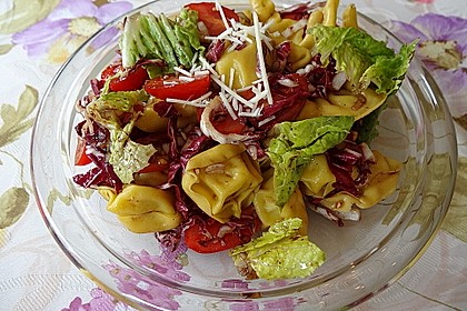 Tortellinisalat mediterraner Art 11