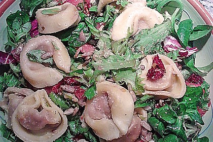 Tortellinisalat mediterraner Art 28