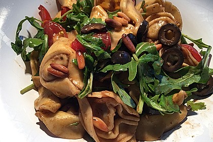 Tortellinisalat mediterraner Art 13
