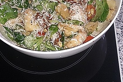 Tortellinisalat mediterraner Art 32
