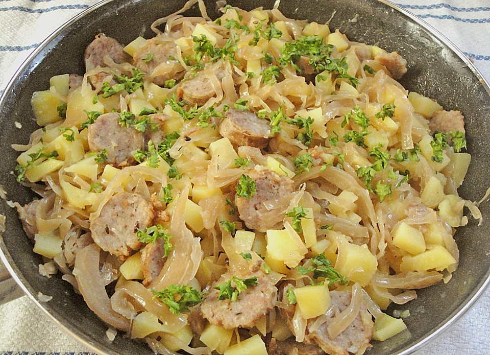 Bratwurst-Sauerkraut-Pfanne von Annett77 | Chefkoch.de