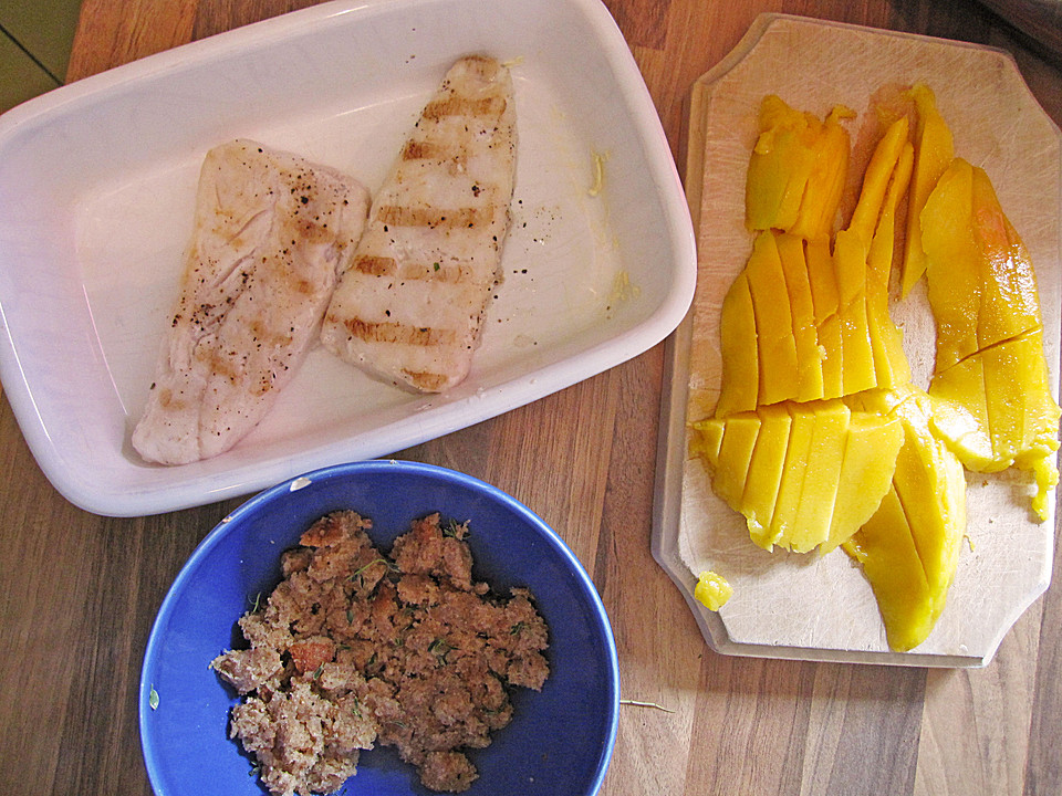 Goldbarschfilet mit Mango - Thymian - Kruste auf Rahm - Mangold ...