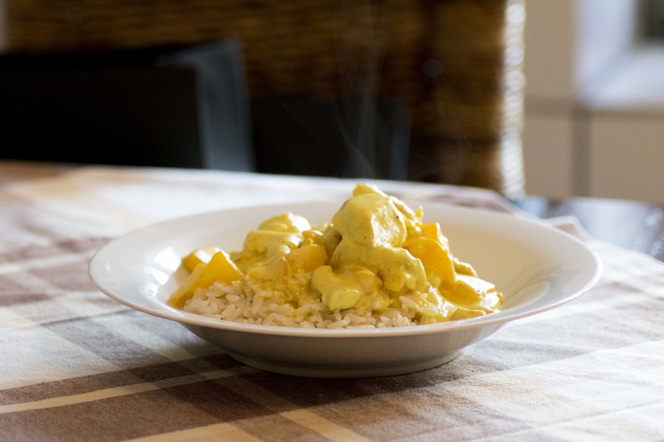 Curry - Hähnchen mit Pfirsichen von samana7 | Chefkoch.de