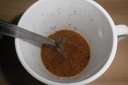 Gemischter grüner Salat mit Walnüssen und Parmesan 14