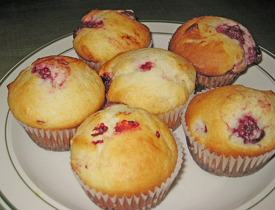 Buttermilch - Beeren - Muffins von carolineclara1 | Chefkoch.de