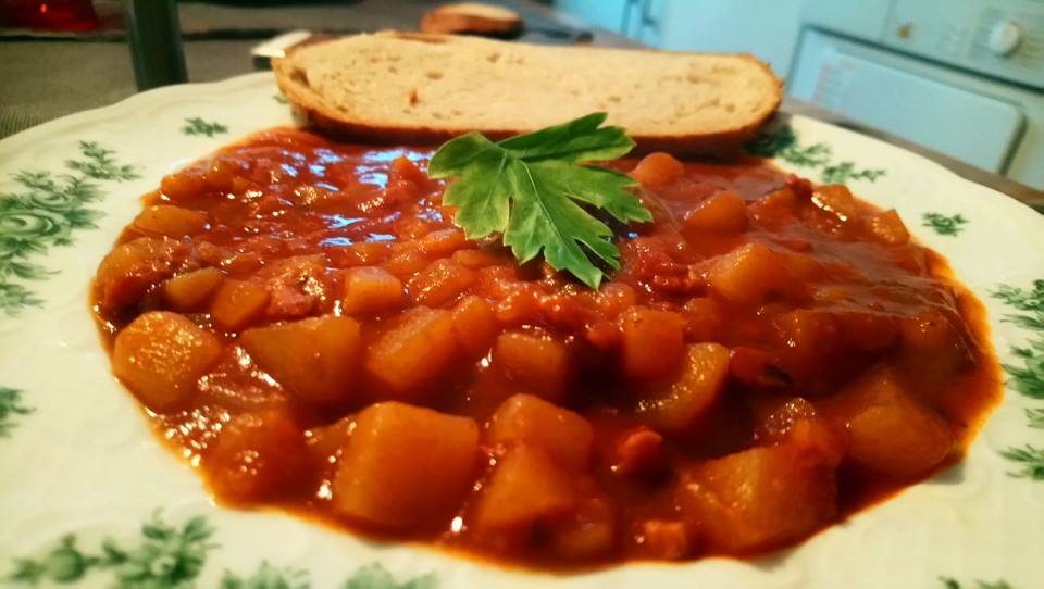 Vegetarisches Kartoffelgulasch von Kluntche | Chefkoch.de