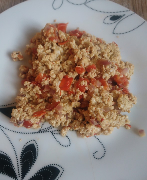 Rührei mit Tomate und Schafskäse von plumbum | Chefkoch.de