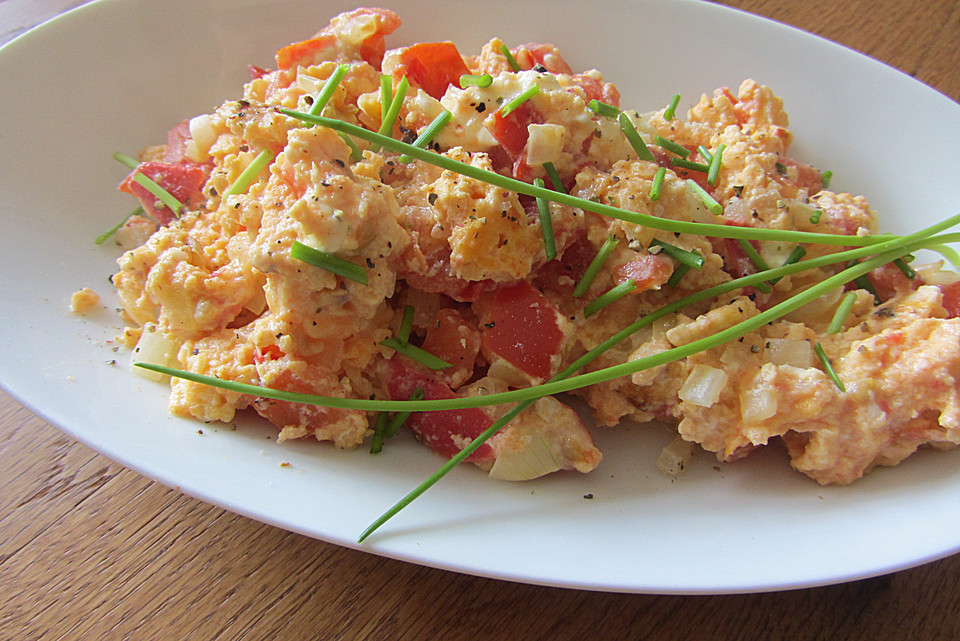 Rührei mit Tomate und Schafskäse von plumbum | Chefkoch.de