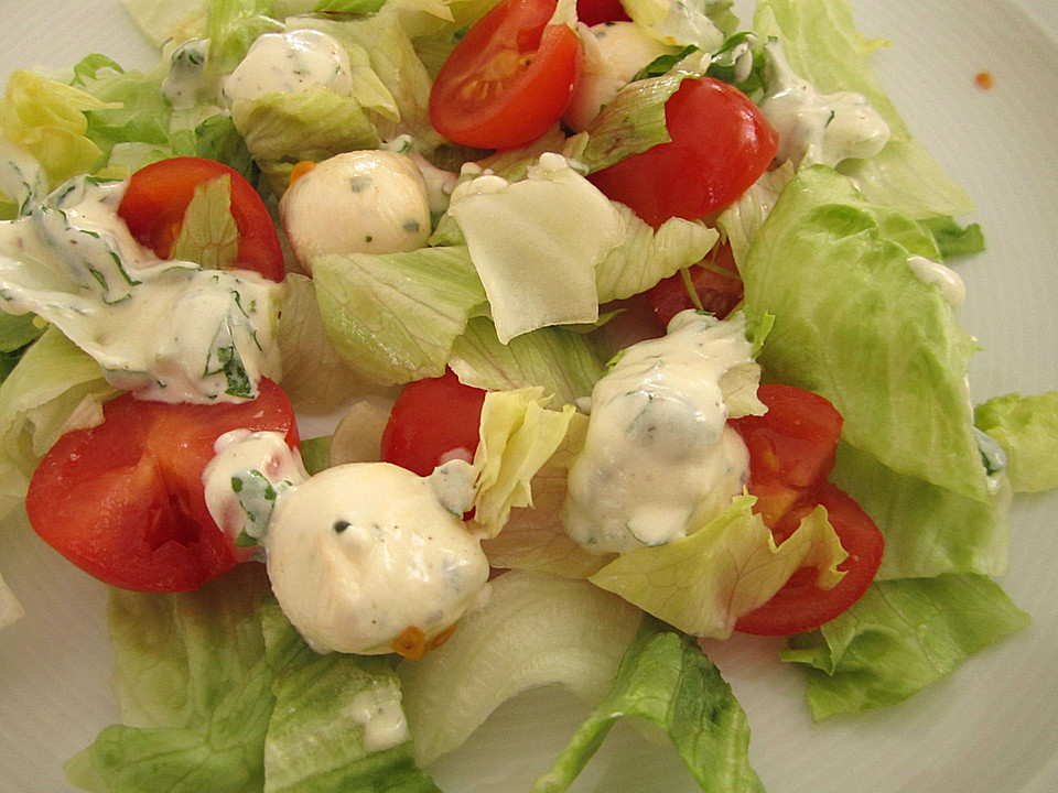 Eisbergsalat mit Tomaten und Mozzarella von Nicky0110 | Chefkoch.de