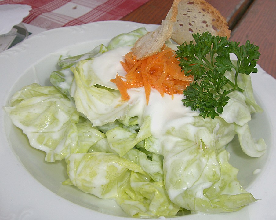 Kopfsalat mit süßem Joghurt - Dressing von Schneewind | Chefkoch.de