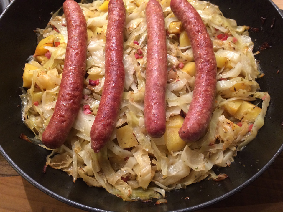 Schmorkohl mit Bratwurst von Bücherwürmchen26, Chefkoch.de