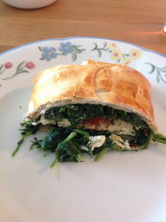 Spinat - Feta - Strudel mit getrockneten Tomaten von Habanera_Chocolate ...