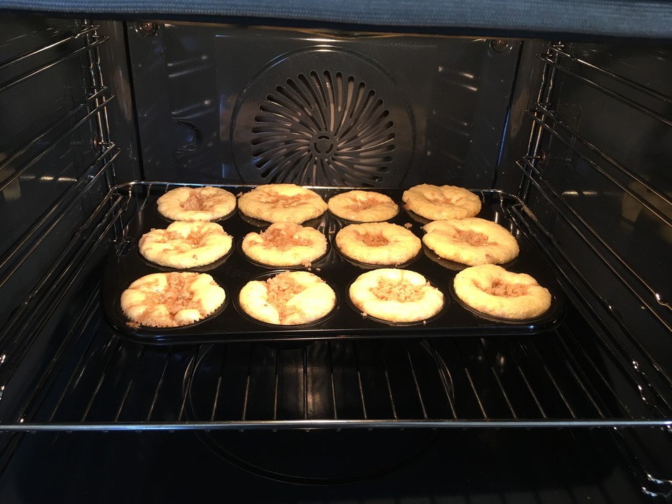 Apfelmuffins mit Zimtkruste von Kartoffel_1 | Chefkoch.de