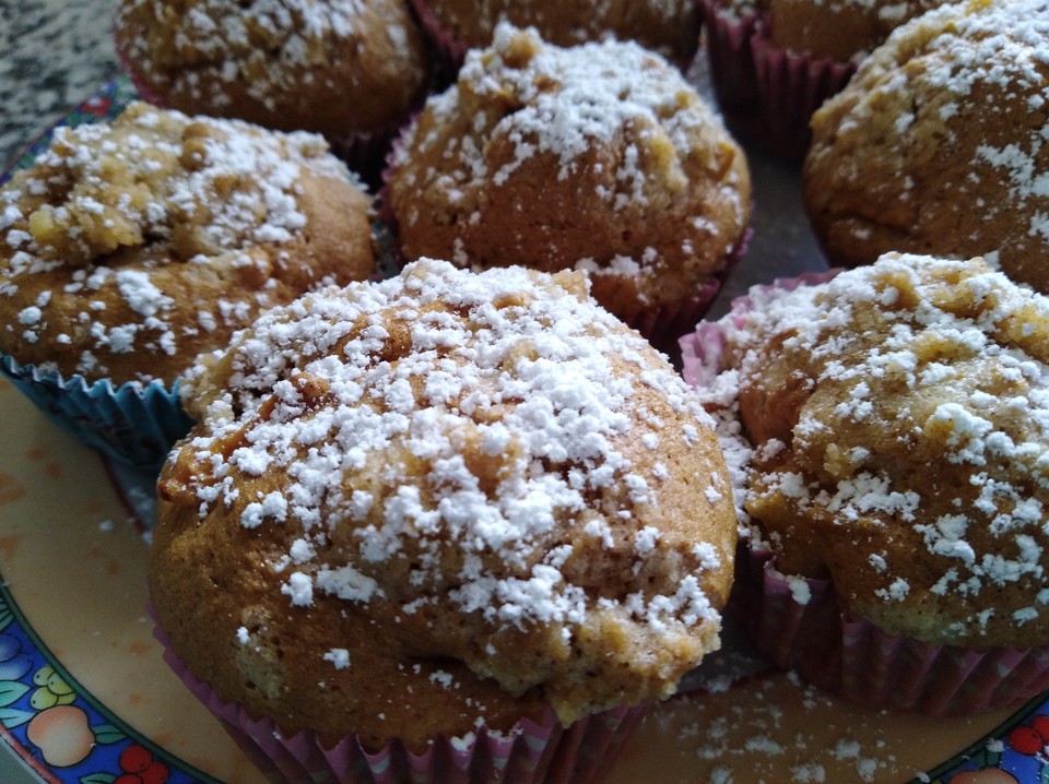 Apfelmuffins mit Zimtkruste von Kartoffel_1 | Chefkoch.de