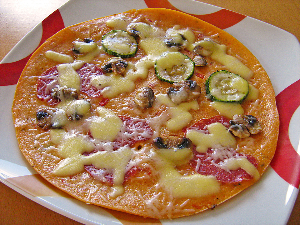 Pizza - Pfannkuchen mit Ajvar von ninki | Chefkoch.de