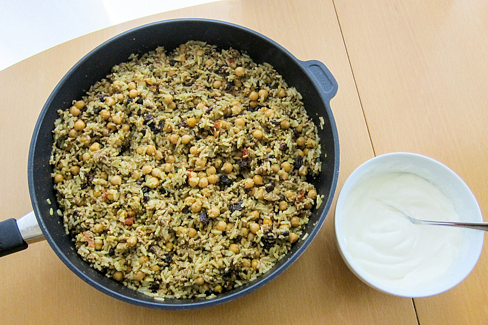 Hackfleisch-Reis-Pfanne mit Curry, Kichererbsen und Rosinen von amy76 ...