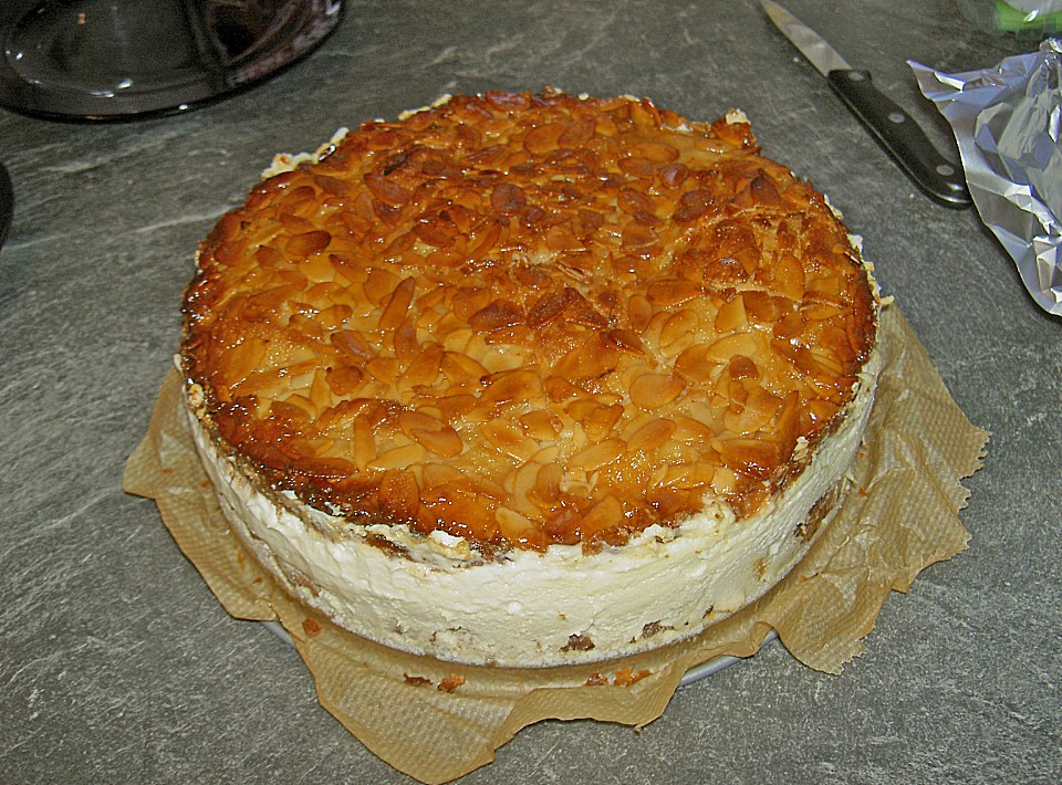 Bienenstich vom Blech mit Pudding und Sahne von brisane | Chefkoch.de