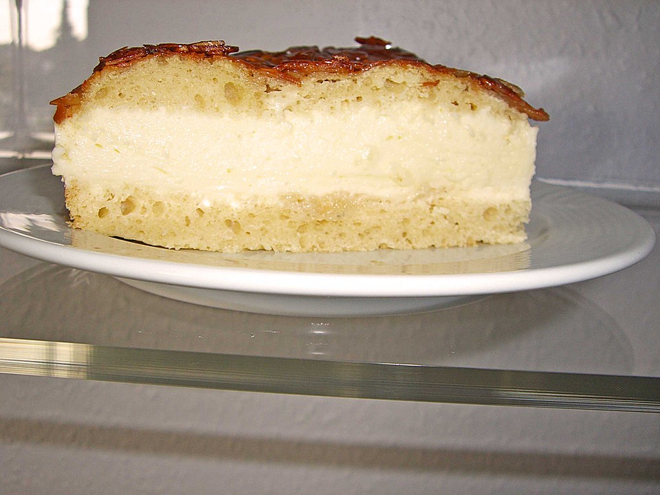 Bienenstich vom Blech mit Pudding und Sahne von brisane | Chefkoch.de