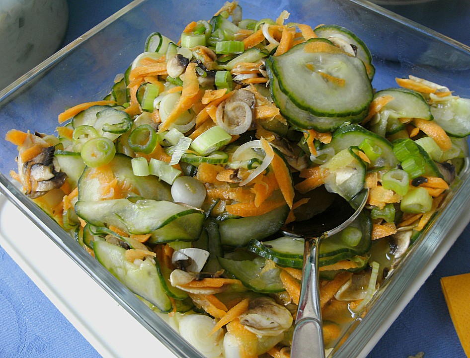 Gurken - Karotten - Salat - Ein schmackhaftes Rezept | Chefkoch.de