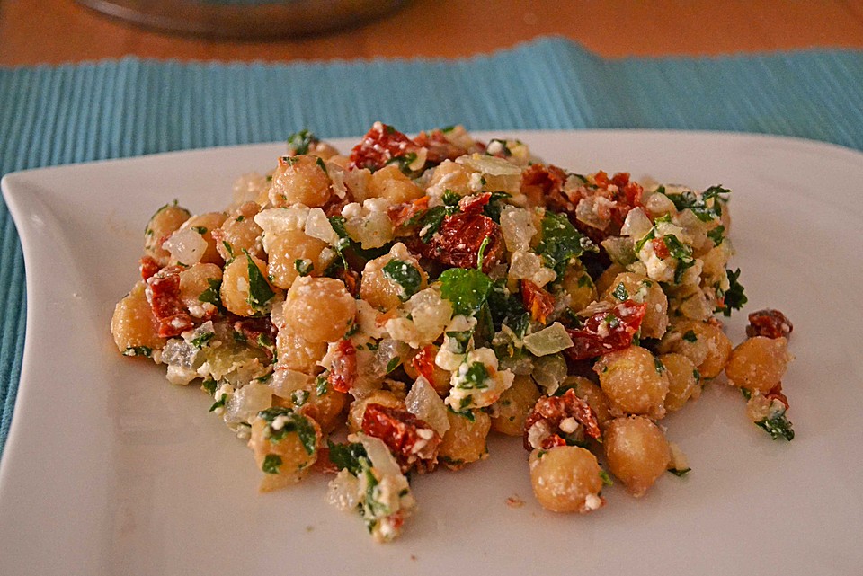 Kichererbsensalat mit getrockneten Tomaten und Feta von grisi | Chefkoch.de