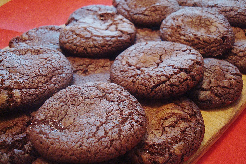 Schokoladen - Cookies mit Karamellkern von gedeon | Chefkoch.de