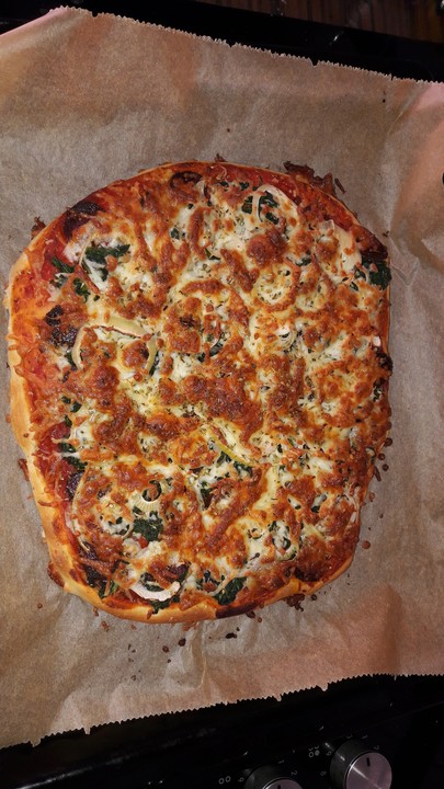 Pizzateig für ein Blech von Kochnudel84 | Chefkoch.de