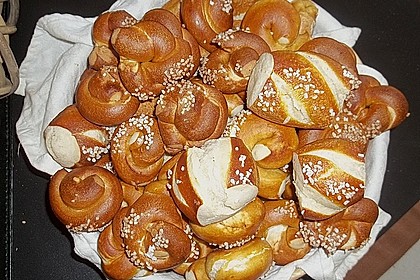 Laugenstangen, selbst gemacht 10