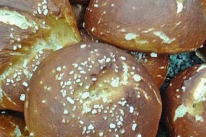 Laugenstangen, selbst gemacht 125