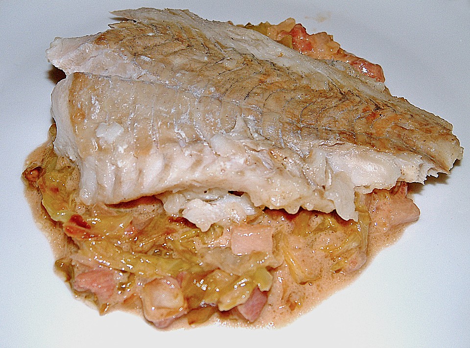 Zanderfilet auf Bayrisch Rahmkraut von Sivi | Chefkoch.de