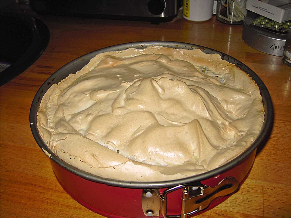 Rhabarberkuchen mit Sahneguss und Baiserhaube von marylou | Chefkoch.de