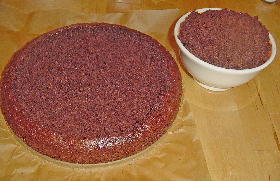 Maulwurftorte mit Sauerkirschfüllung von schrat | Chefkoch.de