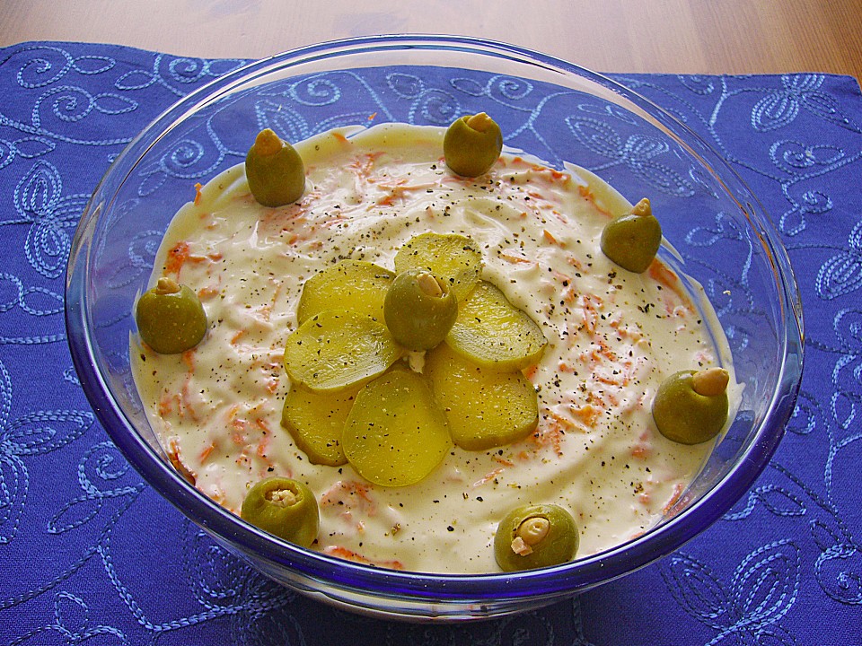 Russischer Thunfischsalat bzw. Schichtsalat von gella | Chefkoch.de