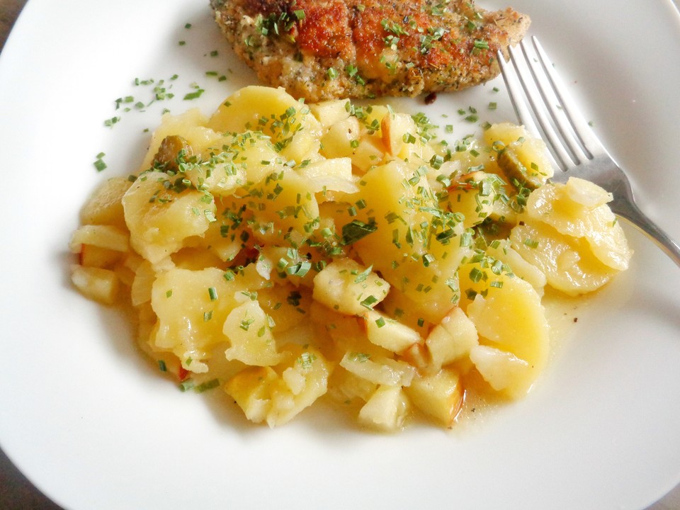 Kartoffelsalat, warm und ohne Mayonnaise von KariLa | Chefkoch.de