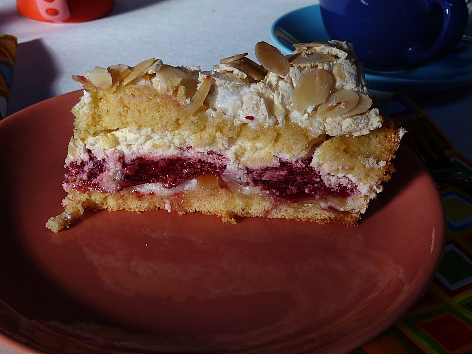 Baiser - Torte mit Himbeer - oder Brombeercreme von mickyjenny ...