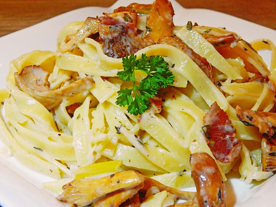 Tagliatelle mit Pfifferlingen von moenerl | Chefkoch.de