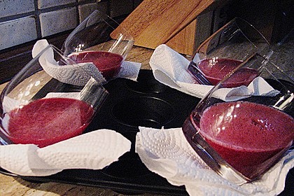 Panna cotta mit Himbeer - Gelee 46