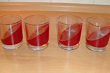 Panna cotta mit Himbeer - Gelee 53