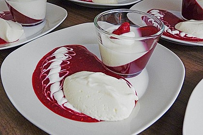 Panna cotta mit Himbeer - Gelee 3