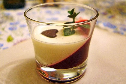 Panna cotta mit Himbeer - Gelee 37