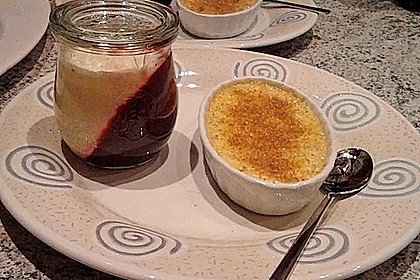 Panna cotta mit Himbeer - Gelee 45