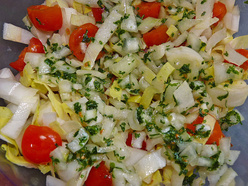 Chicoree - Tomaten - Salat von Nordi87 | Chefkoch.de