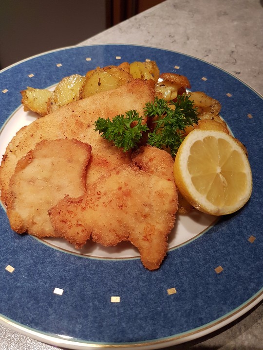 Paniertes Putenschnitzel von Cody1996 | Chefkoch.de