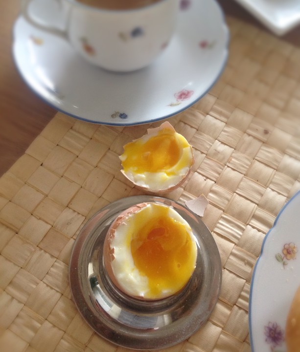 Weich gekochtes Ei Spezialrezept Chefkoch.de Weich gekochtes Ei Spezialrezept Chefkoch.de