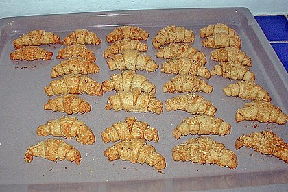 Gerollte Mini-Nusshörnchen 95