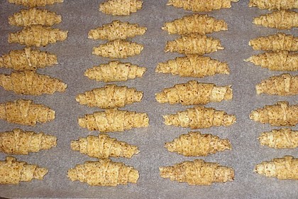 Gerollte Mini-Nusshörnchen 145