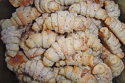 Gerollte Mini-Nusshörnchen 158
