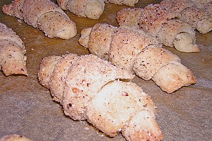 Gerollte Mini-Nusshörnchen 162
