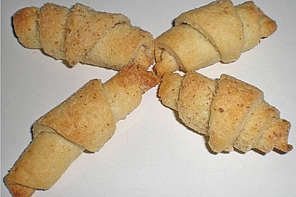 Gerollte Mini-Nusshörnchen 156