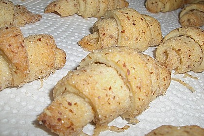 Gerollte Mini-Nusshörnchen 142