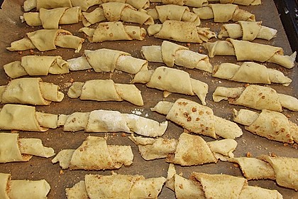 Gerollte Mini-Nusshörnchen 184